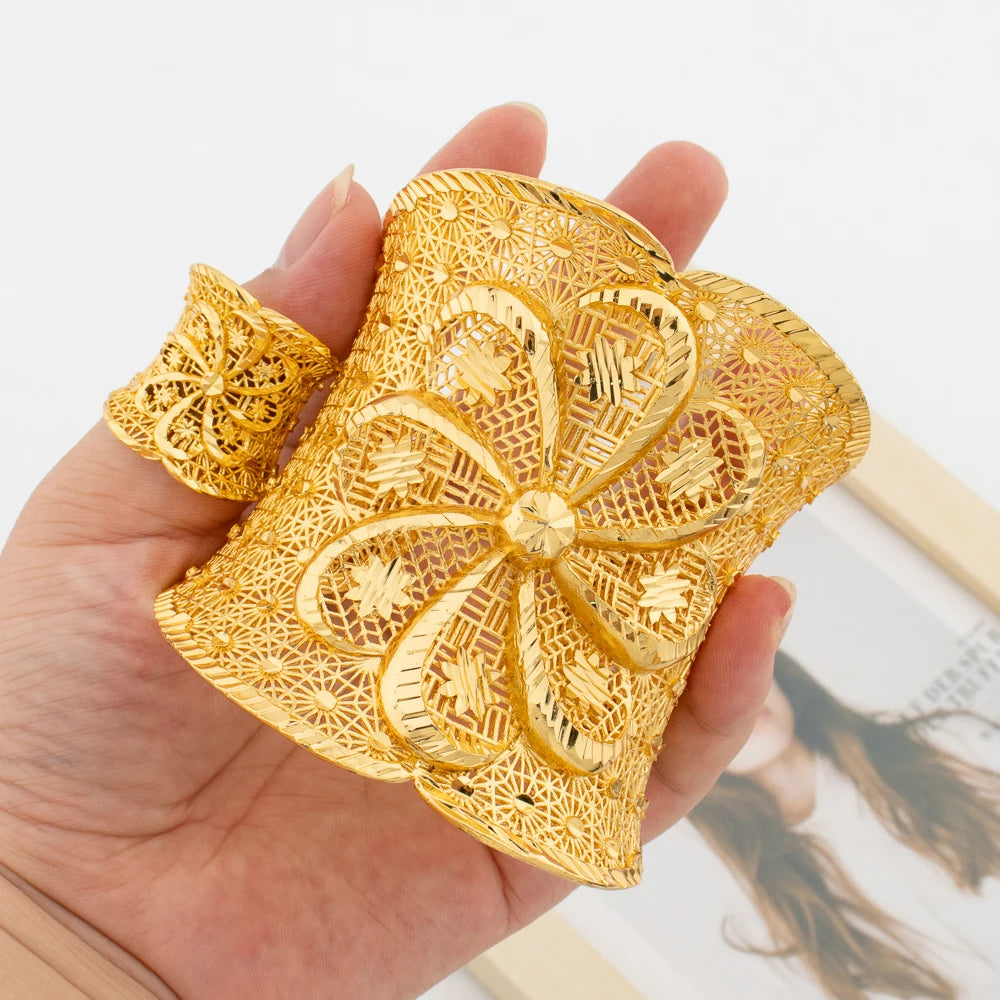 Gold Plated Exaggerate Bracelet with Ring Set Design Cuff Bangle and Finger Ring Set