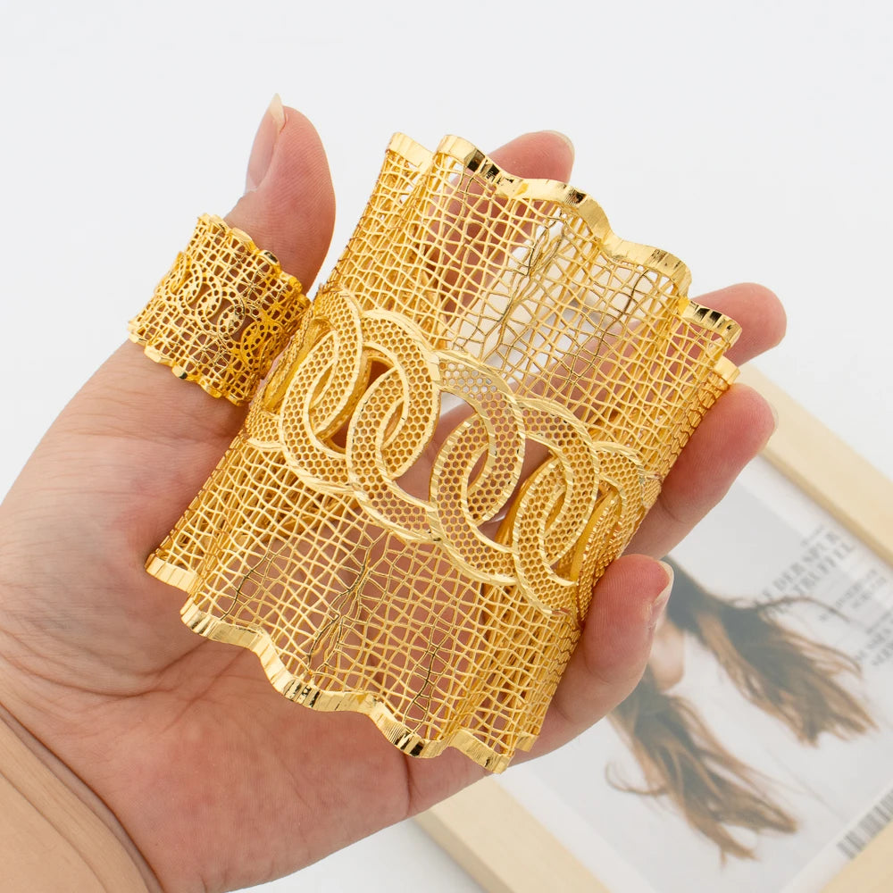 Gold Plated Exaggerate Bracelet with Ring Set Design Cuff Bangle and Finger Ring Set