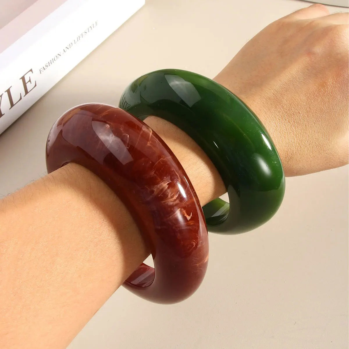 KMVEXO Irregular Resin Wide Cuff Bracelets Bangles for Women Vintage Geometric Red Green Designer Bracelet