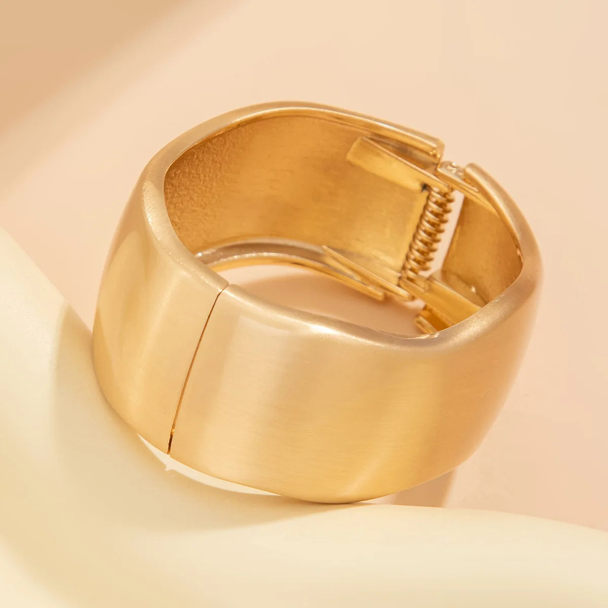 KMVEXO Bracelet Chunky Heavy Wide Metal Water Drop Bangles for Women Gold Color Open Cuff Thick Irregular Wave Bangle Bracelet Jewelry