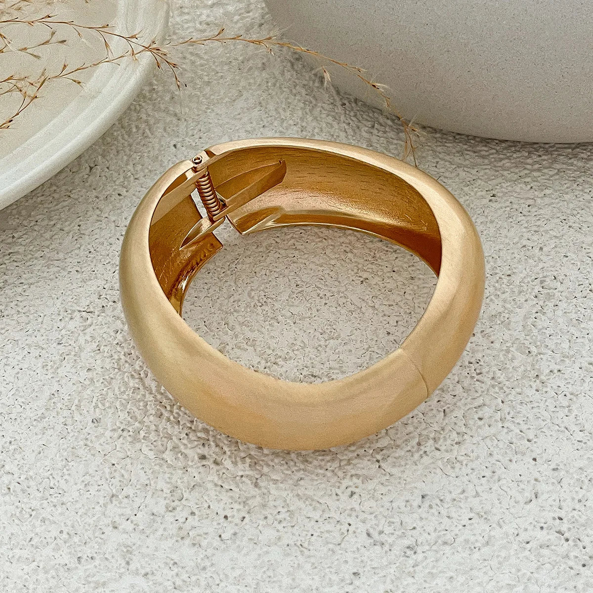 KMVEXO Bracelet Chunky Heavy Wide Metal Water Drop Bangles for Women Gold Color Open Cuff Thick Irregular Wave Bangle Bracelet Jewelry