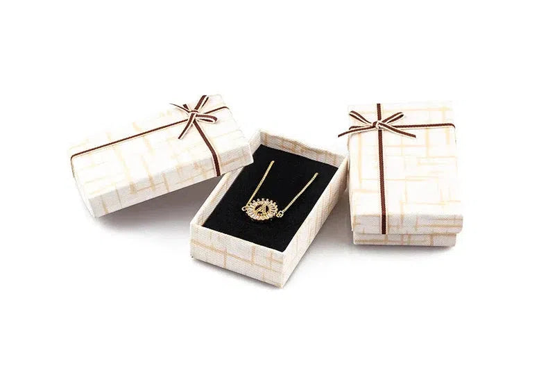 Gift Box / Container with sponge inside for presentation High Quality nice Colors Gift boxes.