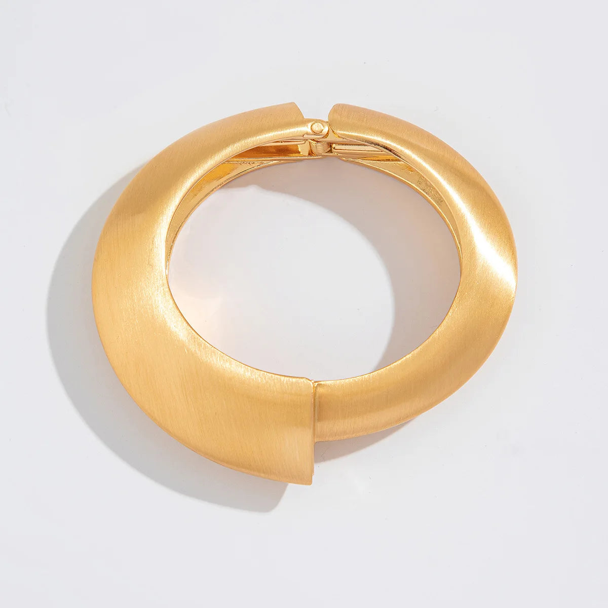 KMVEXO Bracelet Chunky Heavy Wide Metal Water Drop Bangles for Women Gold Color Open Cuff Thick Irregular Wave Bangle Bracelet Jewelry
