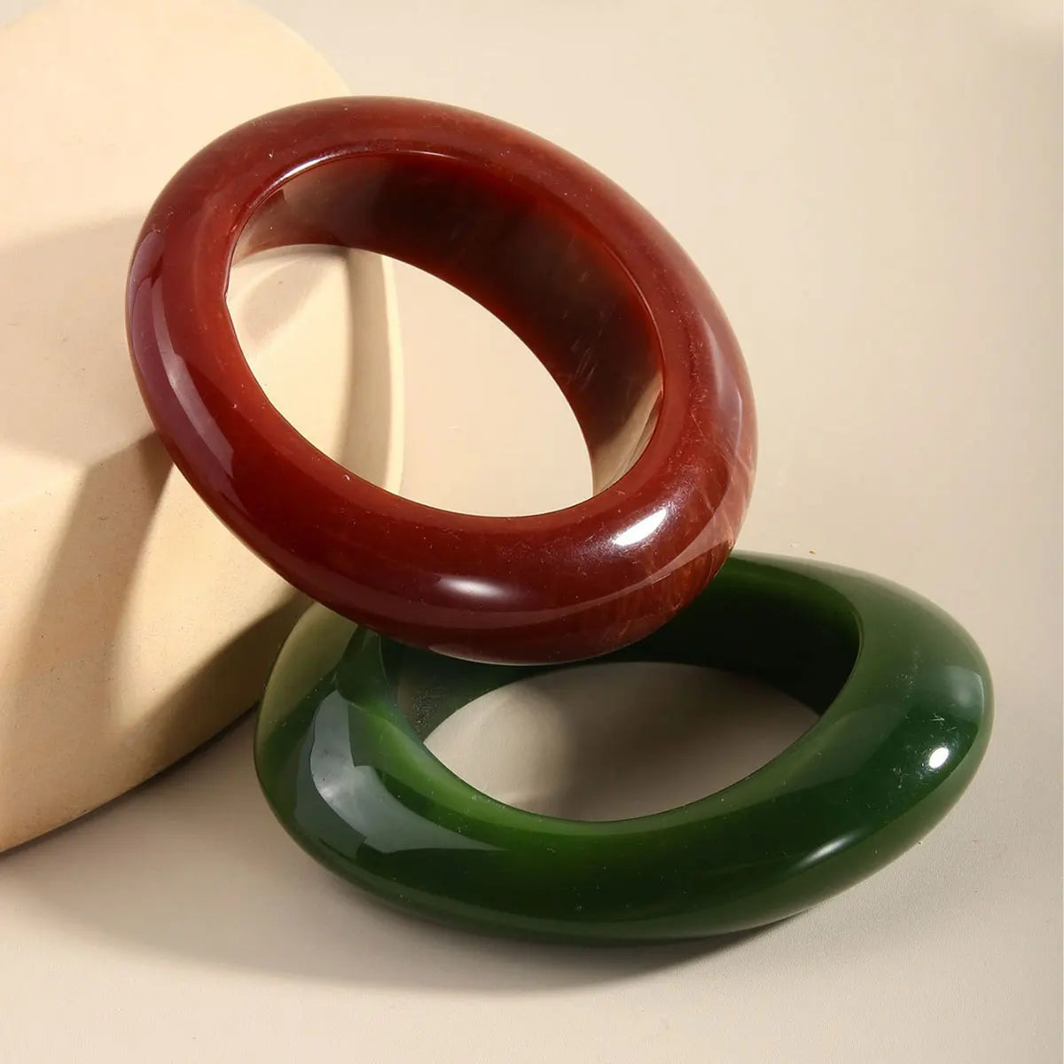 KMVEXO Irregular Resin Wide Cuff Bracelets Bangles for Women Vintage Geometric Red Green Designer Bracelet