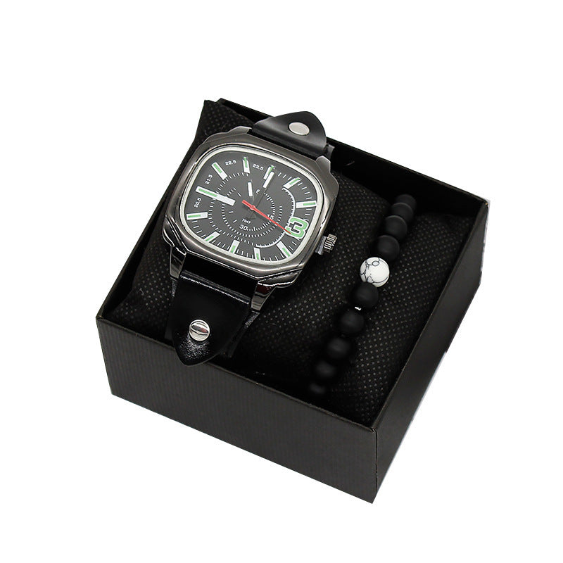 Men's quartz watch and bracelet in a black gift box set.